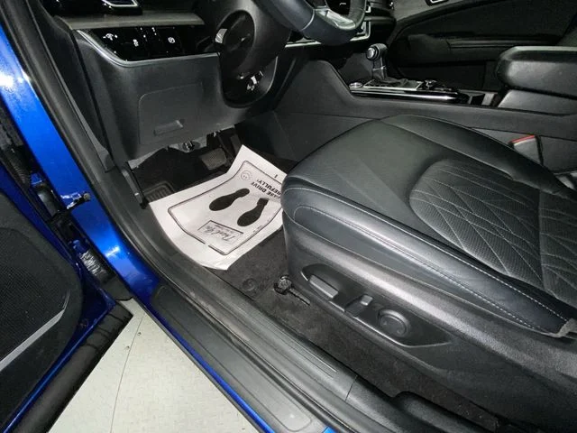 Used 2023 Blue Kia X-Line image 12