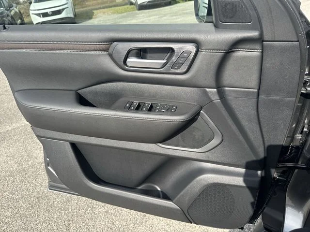 Used 2025 Gray Nissan SL image 28