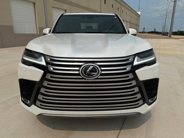 Used 2023 White Lexus 600 Luxury image 2