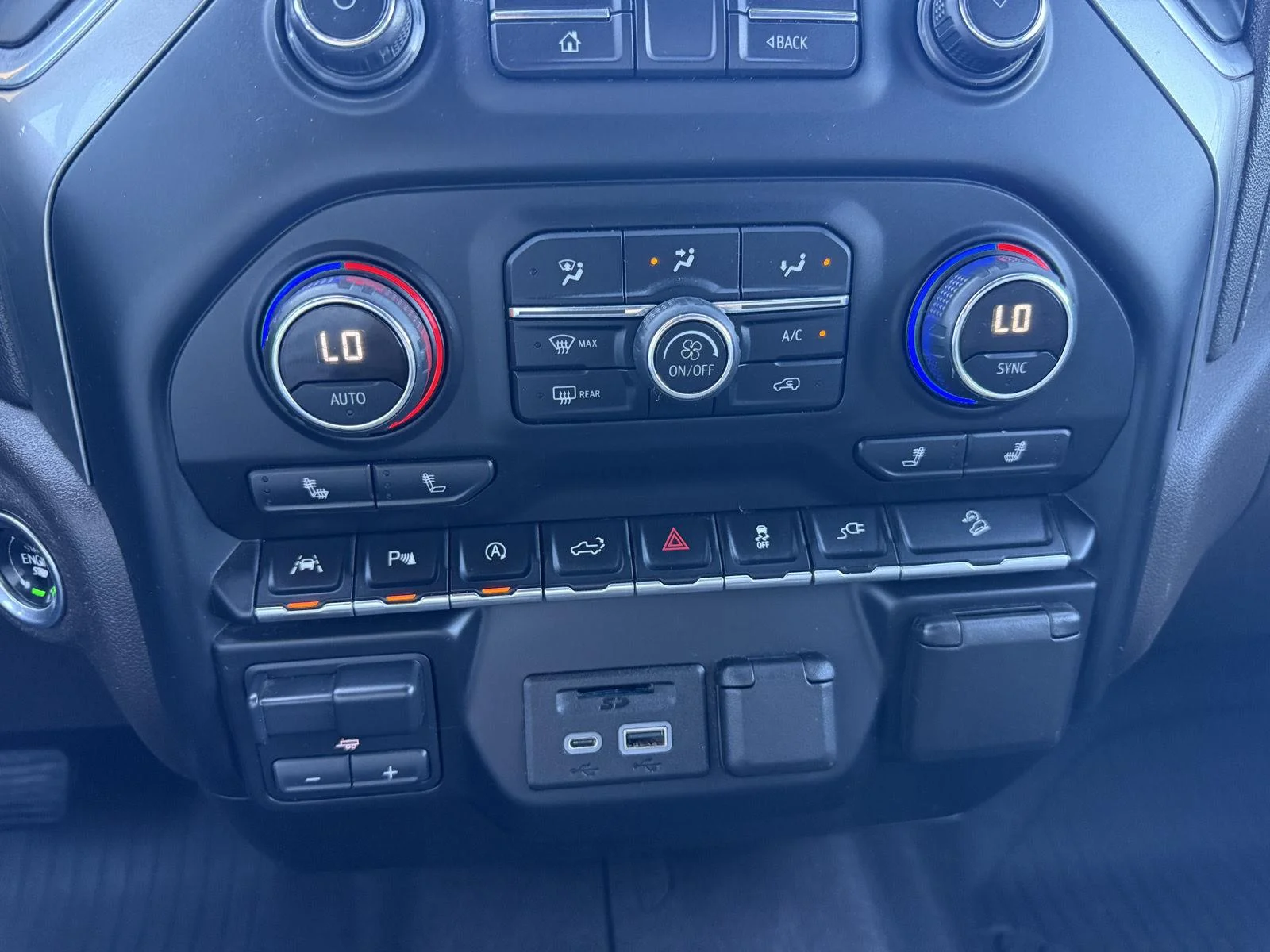 Used 2020 Shadow Gray Metallic Chevrolet LTZ image 24