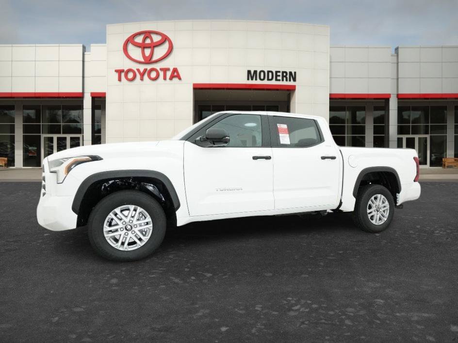 New 2026 Ice Cap Toyota SR5 image 4