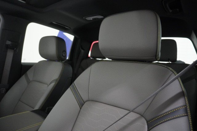 2026 Chevrolet Colorado ZR2 - Photo 18