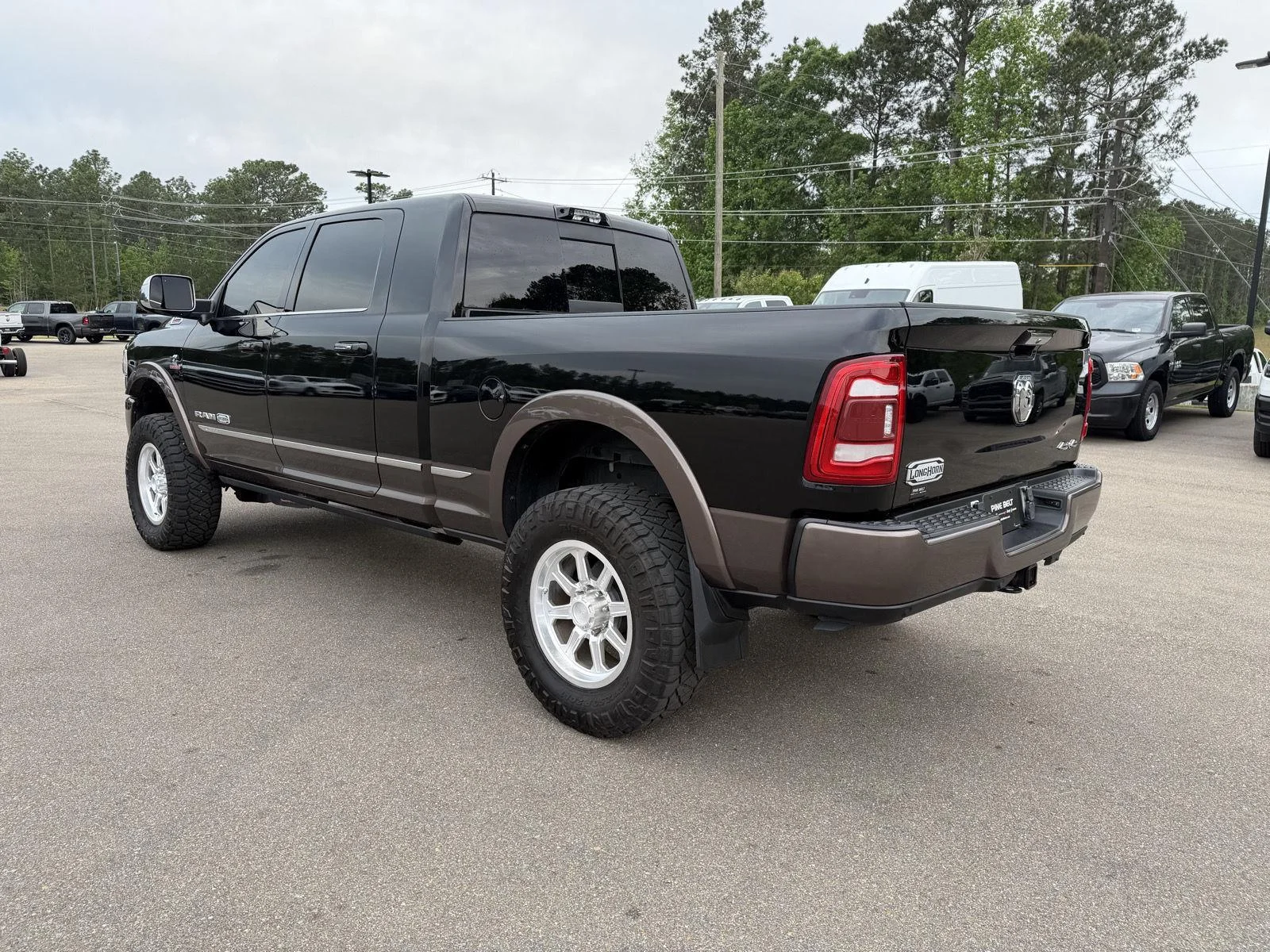 Used 2022 Diamond Black Crystal Pearlcoat Ram Longhorn image 5