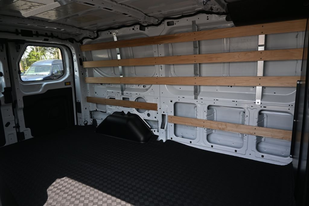 Used 2025 White Ford Base image 18