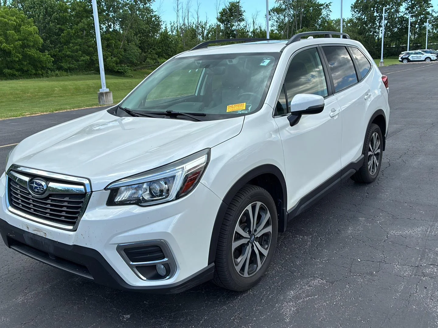 Used 2019 Crystal White Pearl Subaru Limited image 12