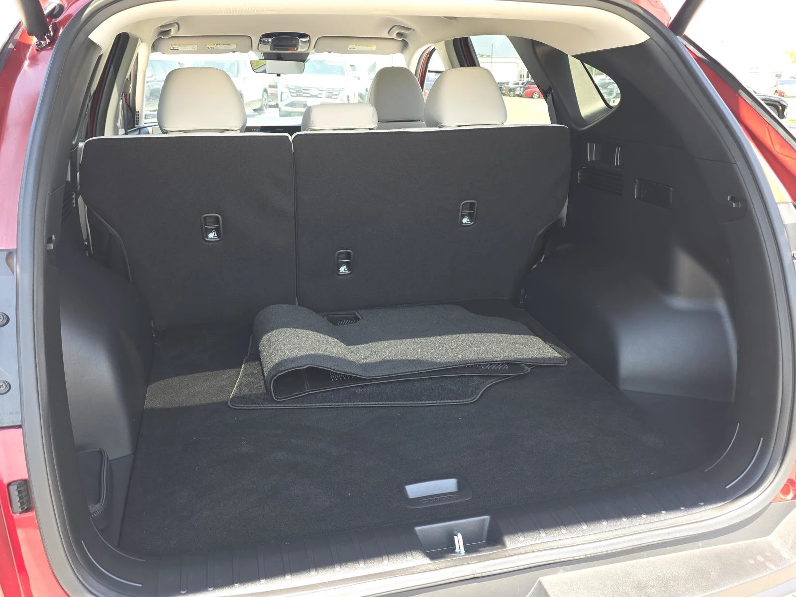 Used 2025 Ultimate Red Hyundai SEL image 20
