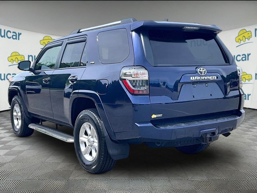 Used 2019 Blue Toyota SR5 Premium image 4