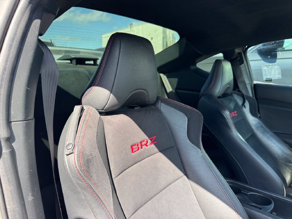 Used 2017 White Subaru Limited image 23