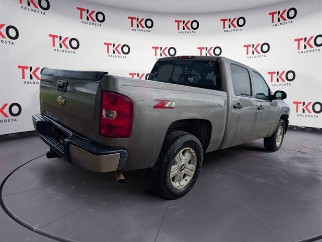 Used 2007 Graystone Metallic Chevrolet LT w/1LT image 2