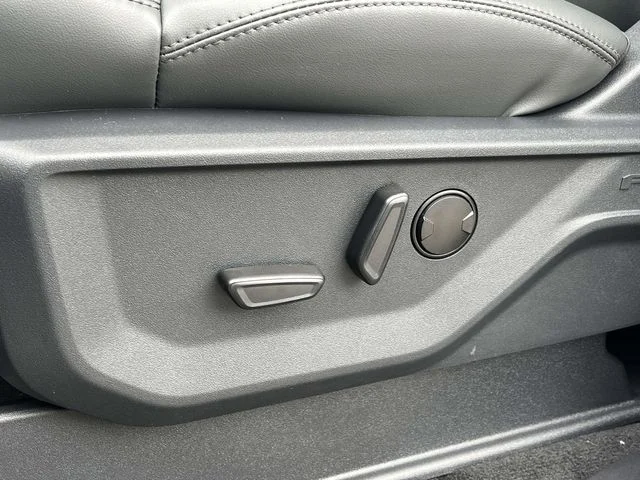 New 2027 Glacier Gray Metallic Tri-Coat Ford MAX Active image 15