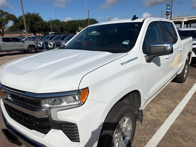 Certified Used 2025 Summit White Chevrolet LT image 15