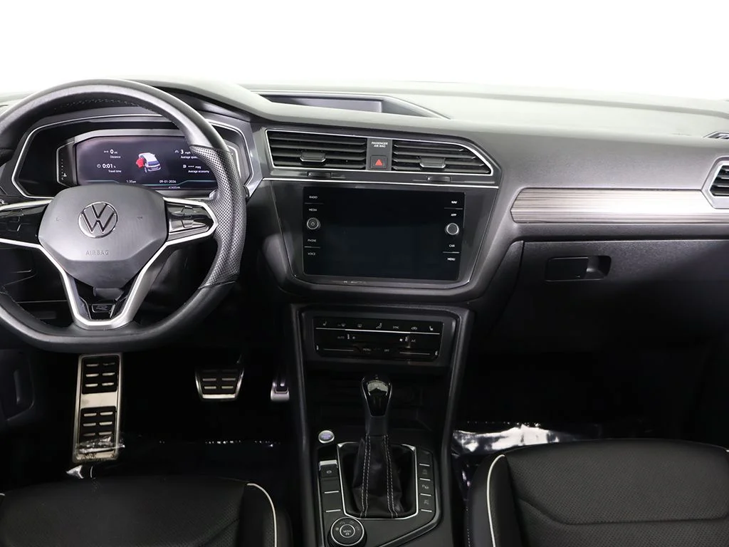 Used 2022 Platinum Gray Metallic Volkswagen 2.0T SEL R-Line image 40