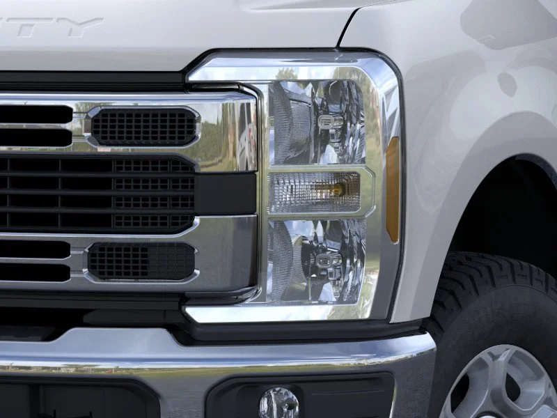 New 2026 Agate Black Metallic Ford XLT image 43