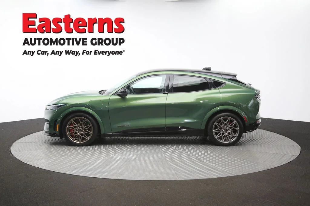 Used 2024 Green Ford GT image 61
