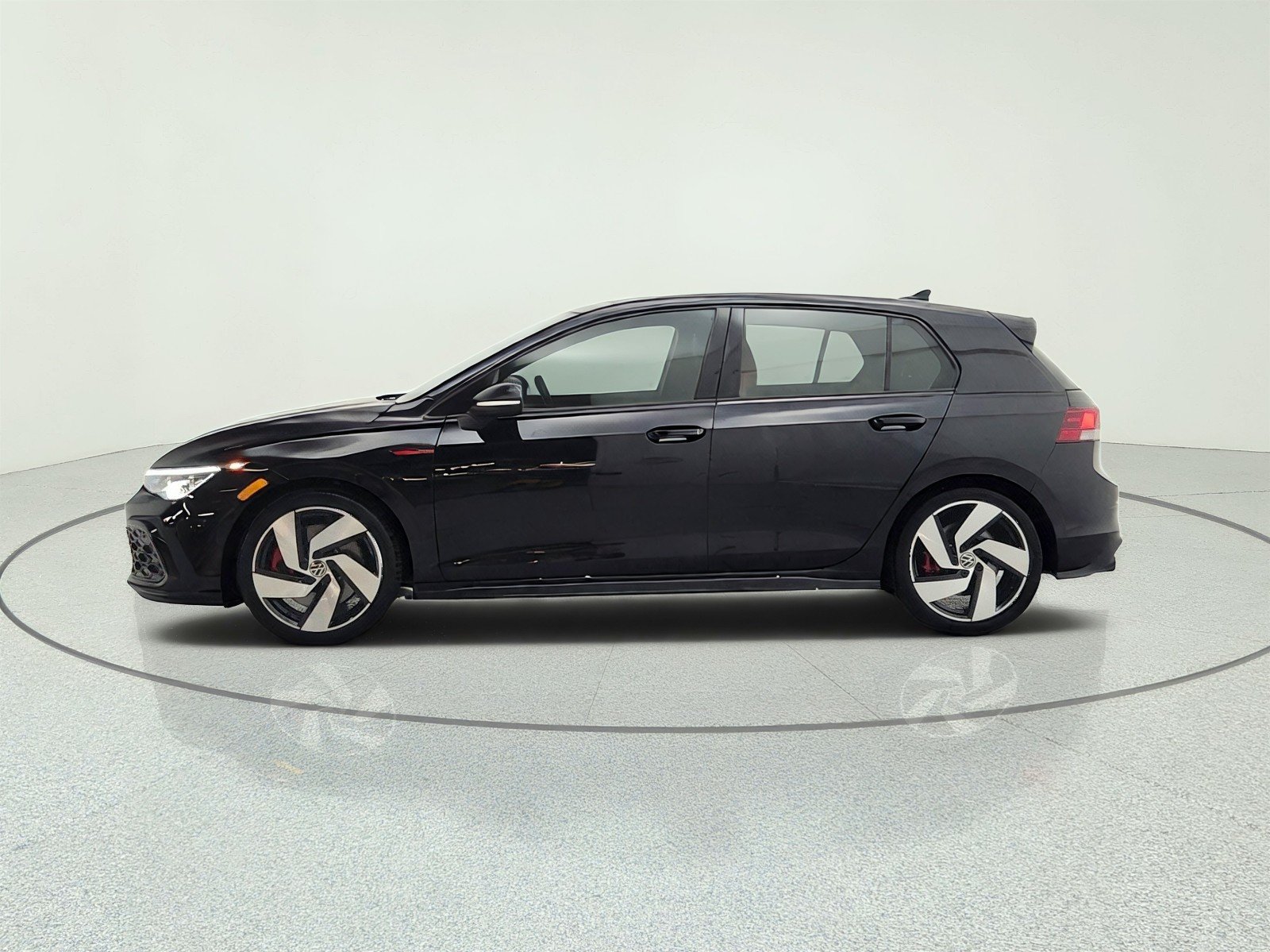 Used 2022 Deep Black Pearl Volkswagen 2.0T SE DSG image 8