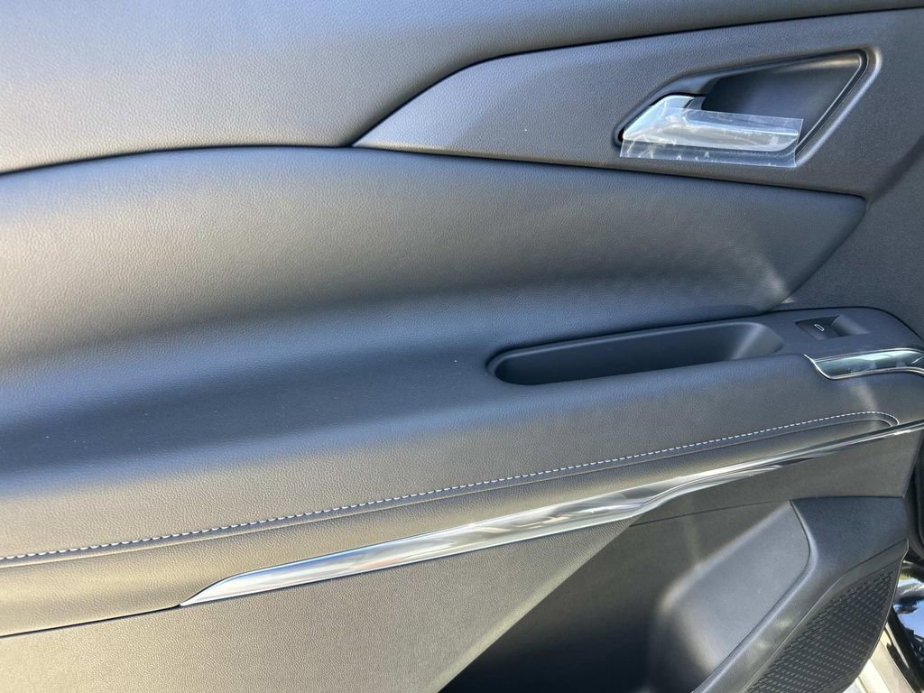 New 2026 Mosaic Black Metallic Chevrolet LT image 13