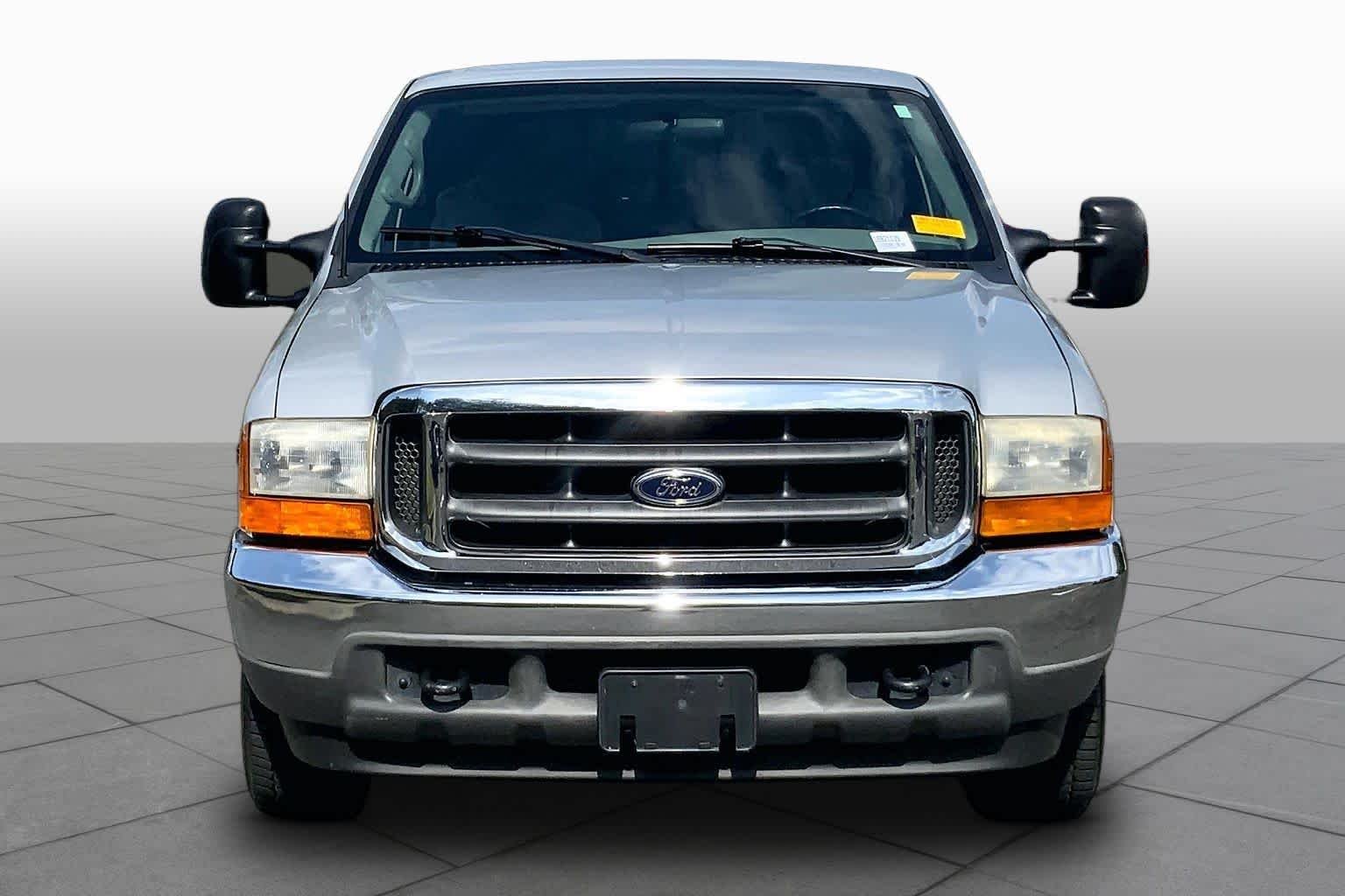Used 2001 Platinum Ford XLT image 3