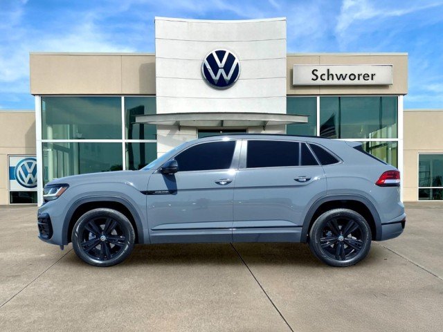 2023 Volkswagen Atlas Cross Sport 3.6L V6 SEL R-Line Black 4MOTION's photo
