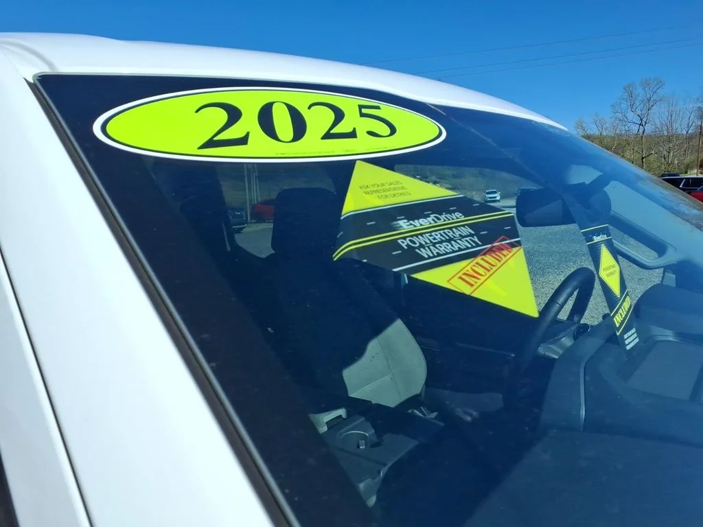 Used 2025 White Ford XLT image 30
