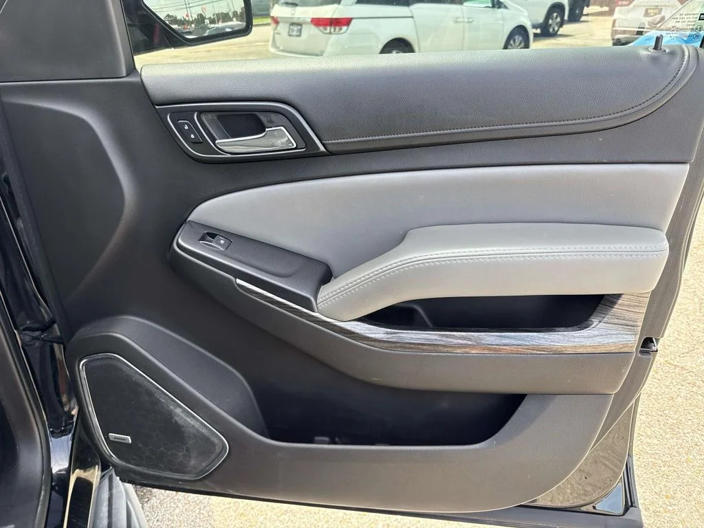 Used 2016 Black Chevrolet LT image 15
