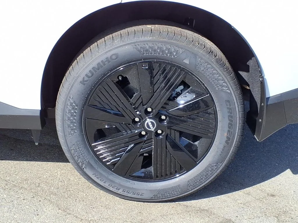New 2026 Everest White Pearl TriCoat Nissan SV image 7
