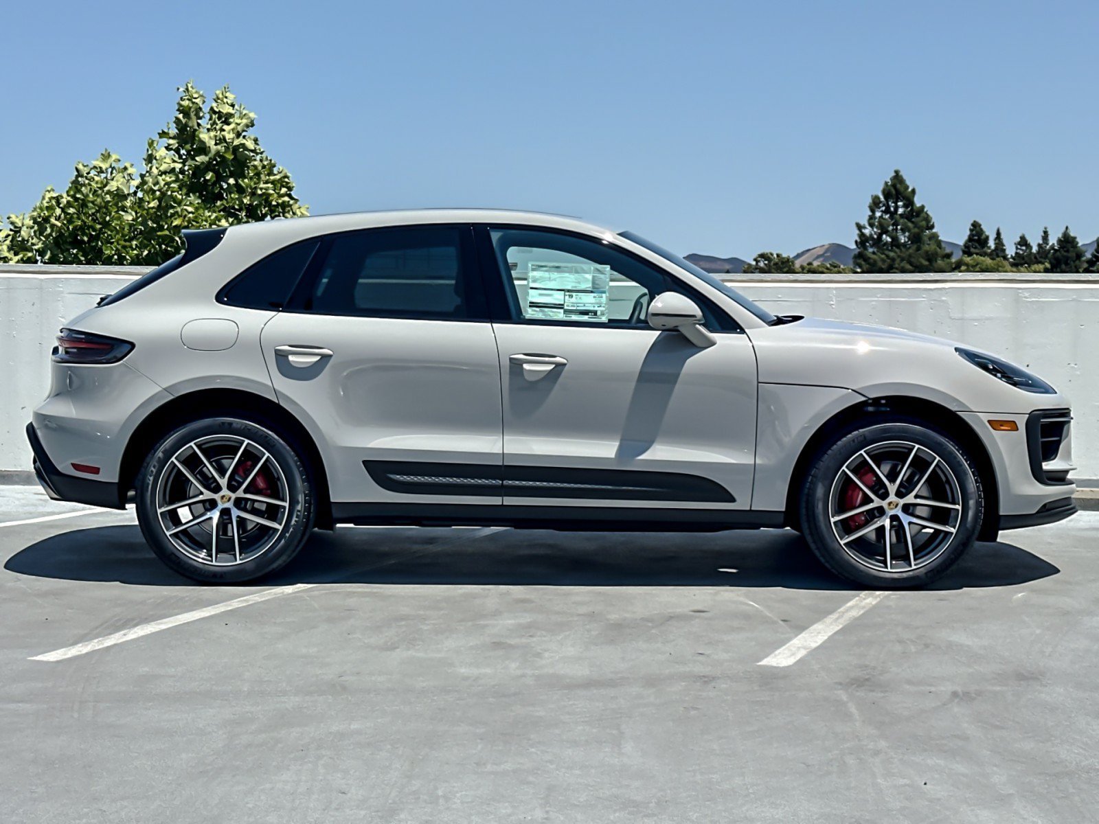2026 Porsche Macan S - Photo 9