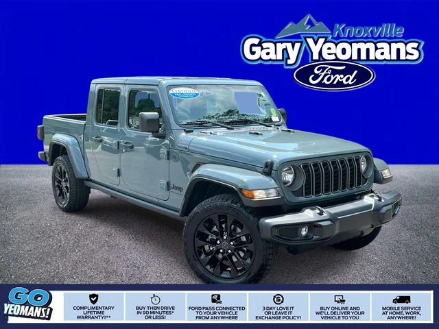 Used 2025 Anvil Clearcoat Jeep Nighthawk image 1
