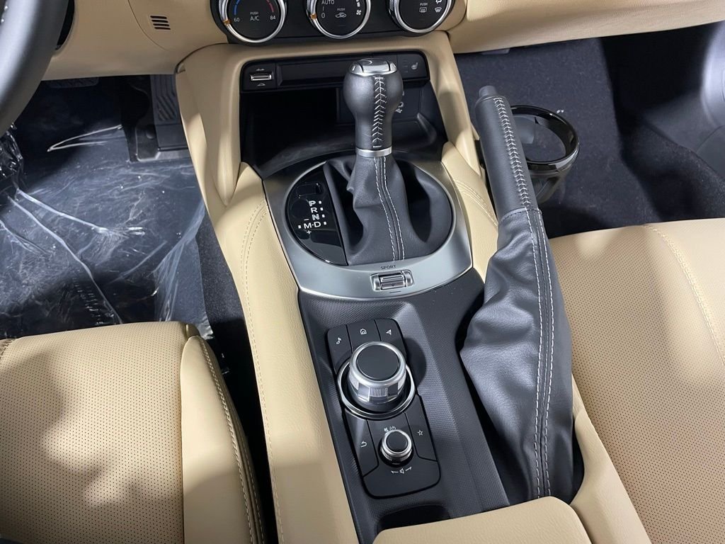 2025 Mazda MX-5 Miata RF Grand Touring - Photo 25