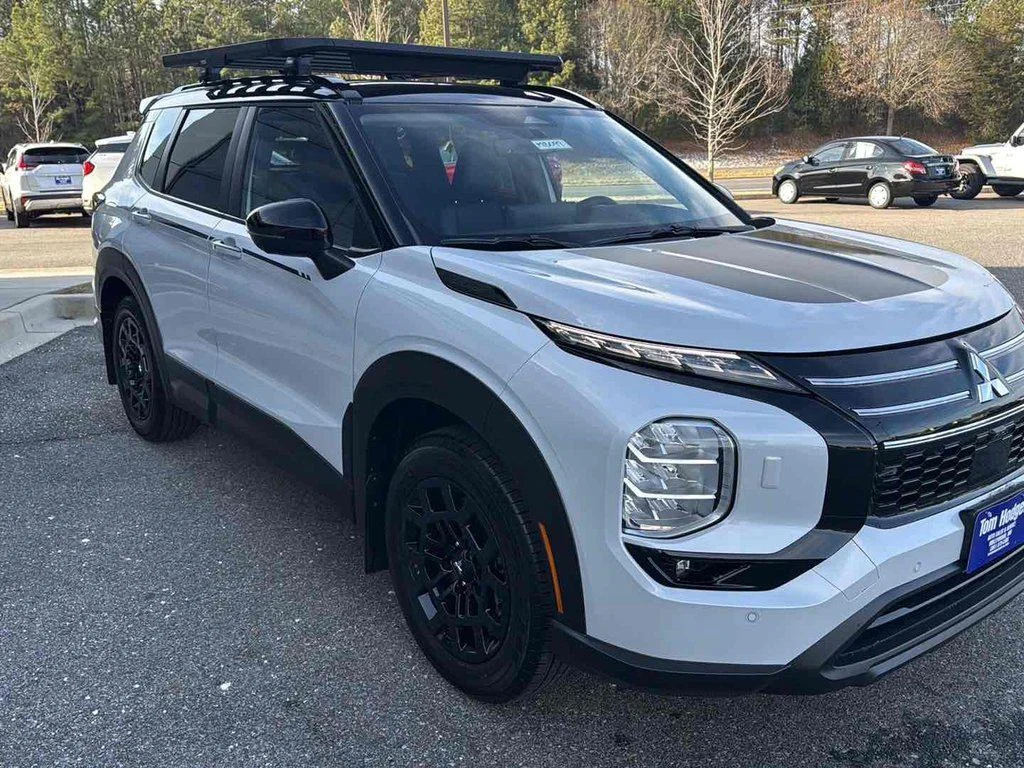 2026 Mitsubishi Outlander Trail Edition - Photo 3