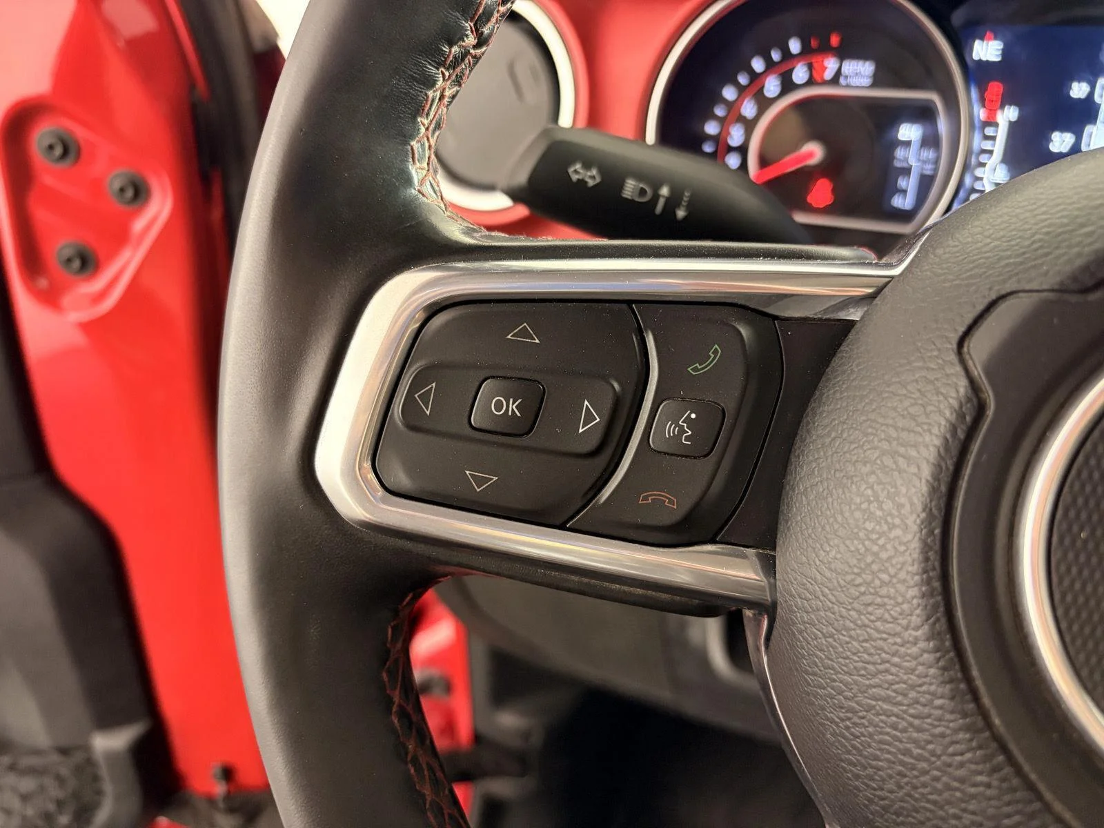 Used 2021 Firecracker Red Clearcoat Jeep Rubicon image 30