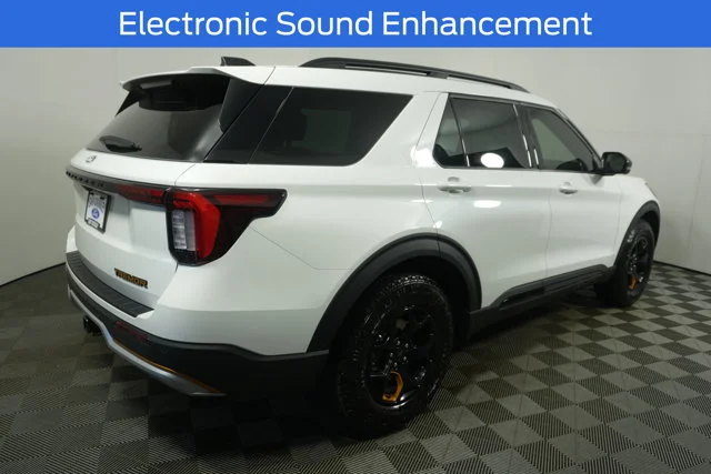 New 2027 Star White Metallic Tri-Coat Ford Tremor® image 17