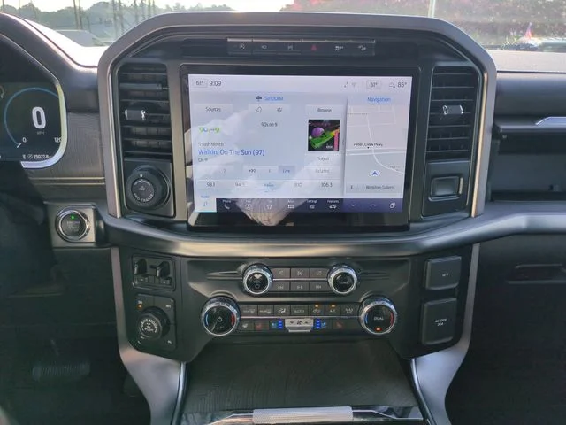 Used 2023 Black Ford Platinum image 21