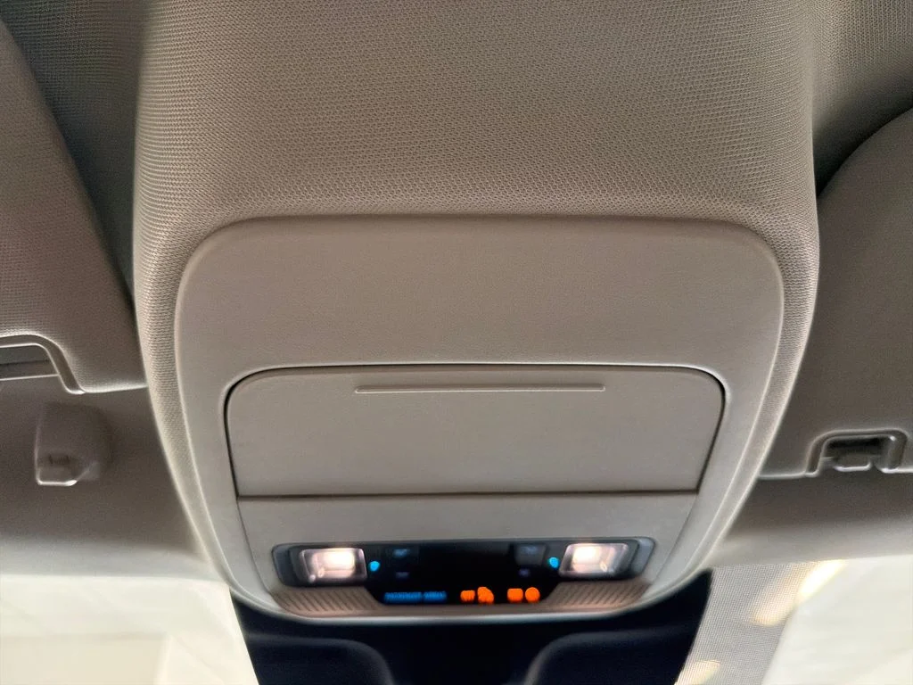 New 2027 Glacier Gray Metallic Tri-Coat Ford Active image 21