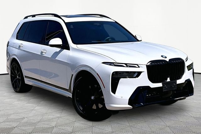 Used 2023 White BMW xDrive40i image 11