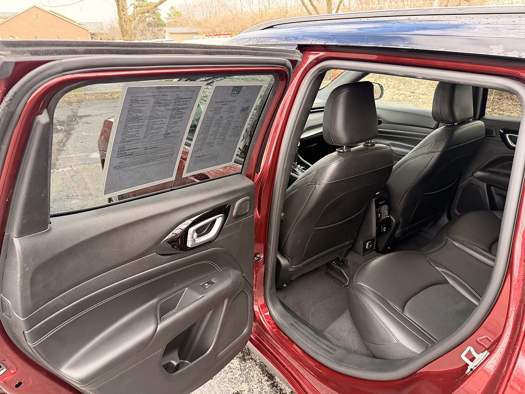 Used 2022 Velvet Red Pearl Coat Jeep High Altitude image 12