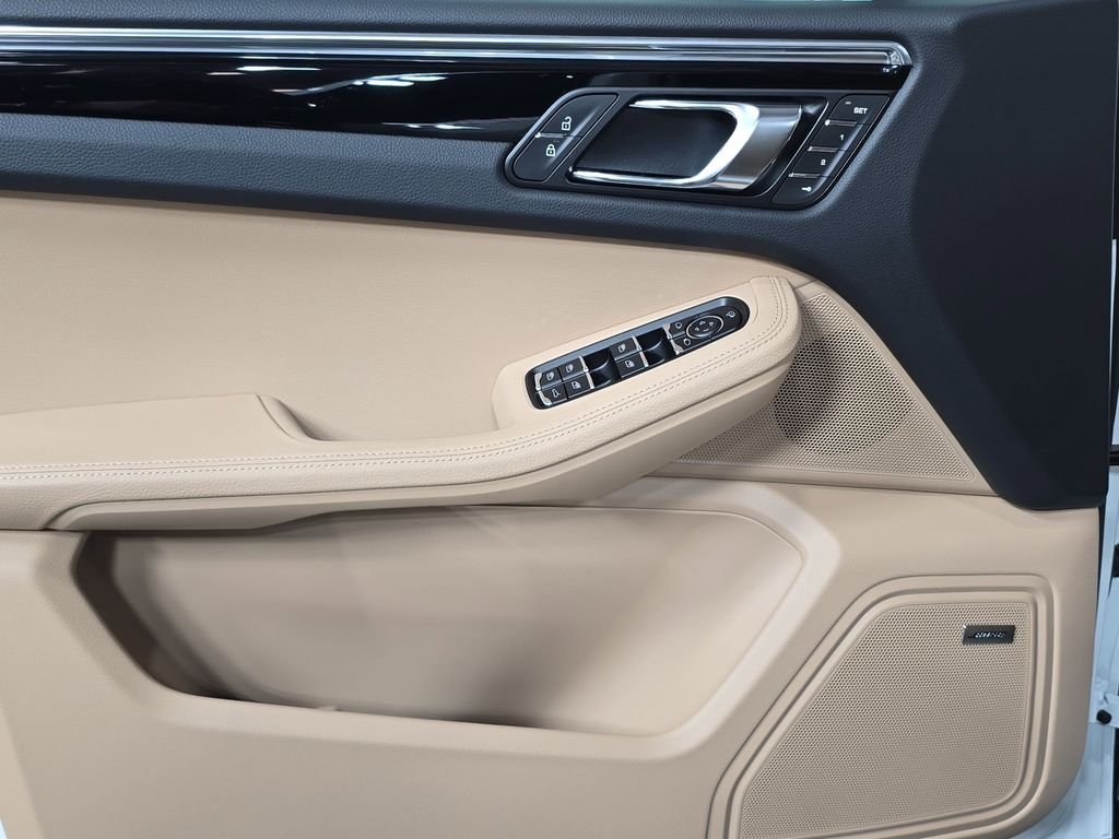 New 2026 White Porsche  image 22
