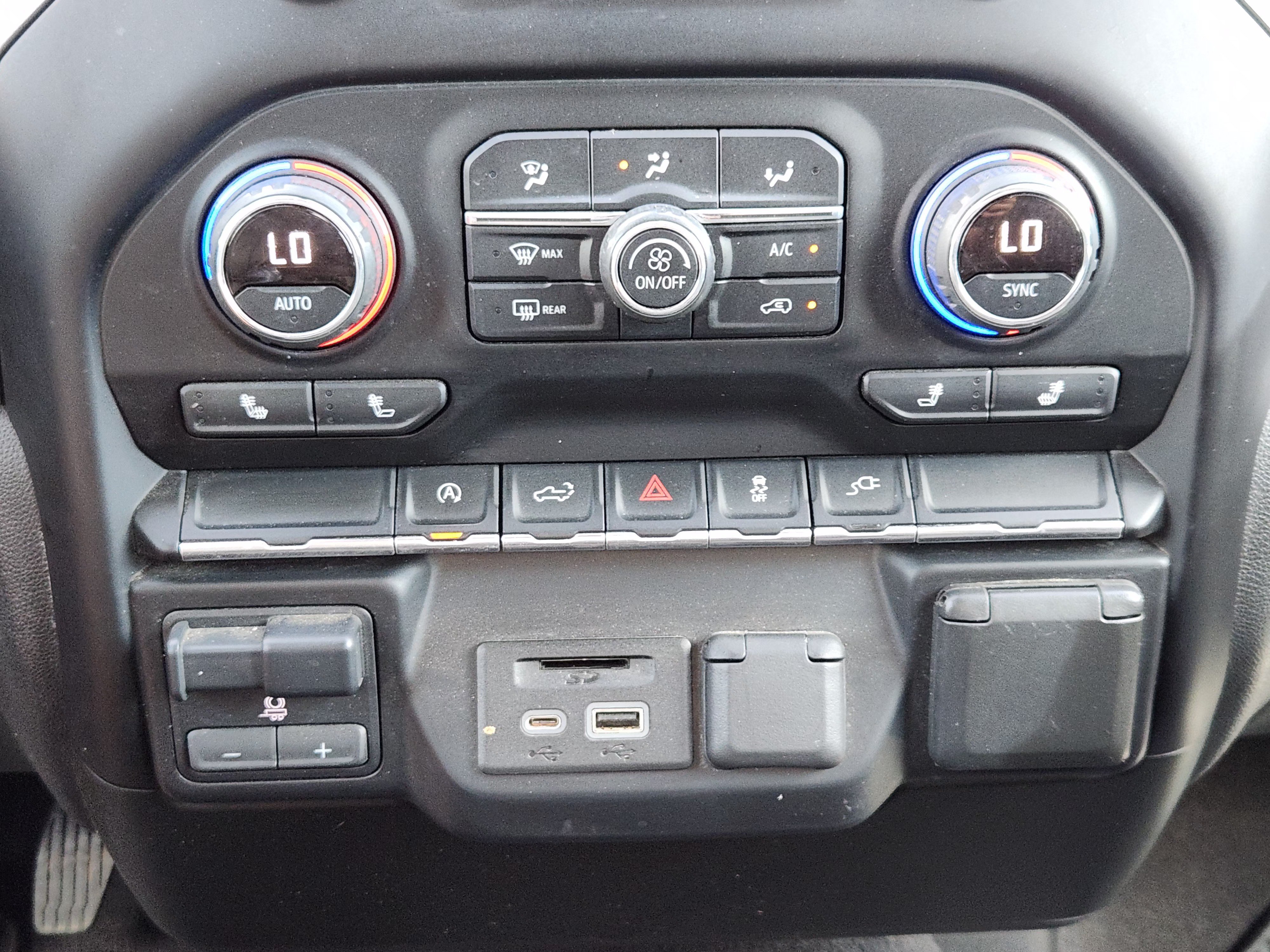 Used 2020 NORTHSKY BLUE METALLIC Chevrolet LT image 20