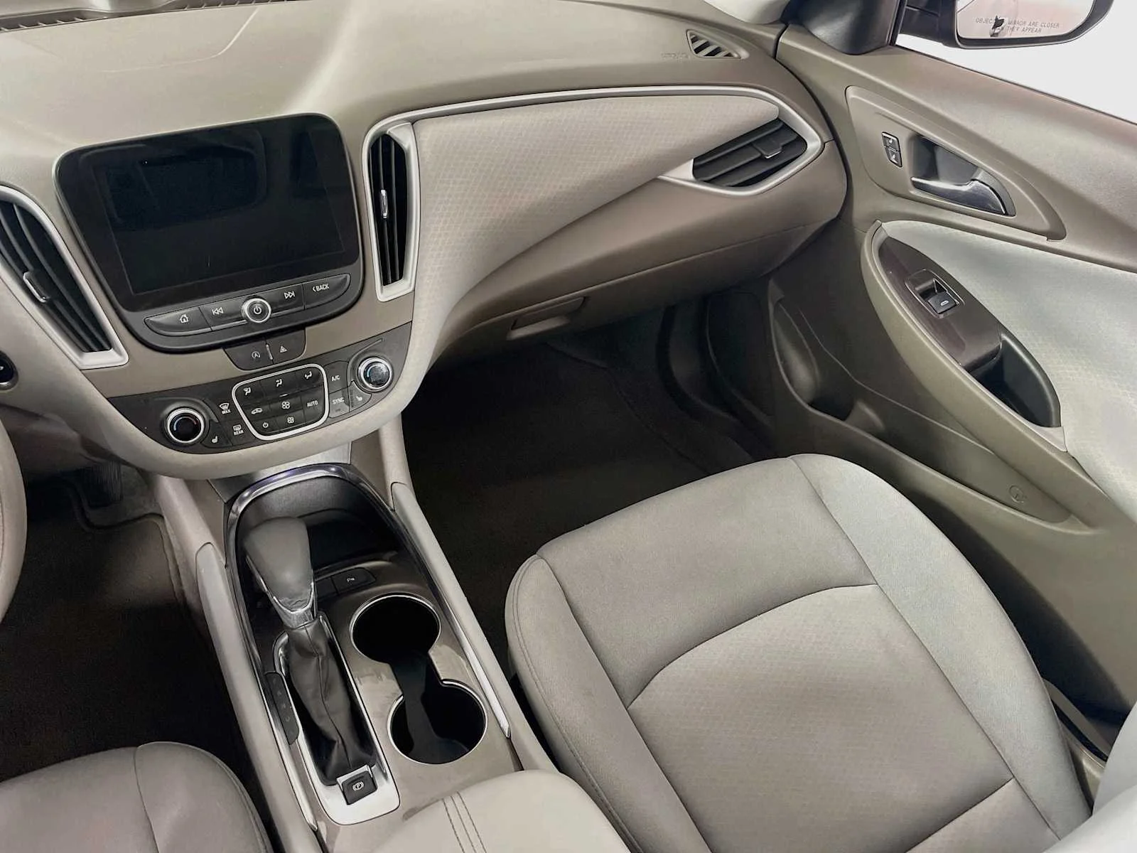 Used 2024 Mosaic Black Metallic Chevrolet LT image 20