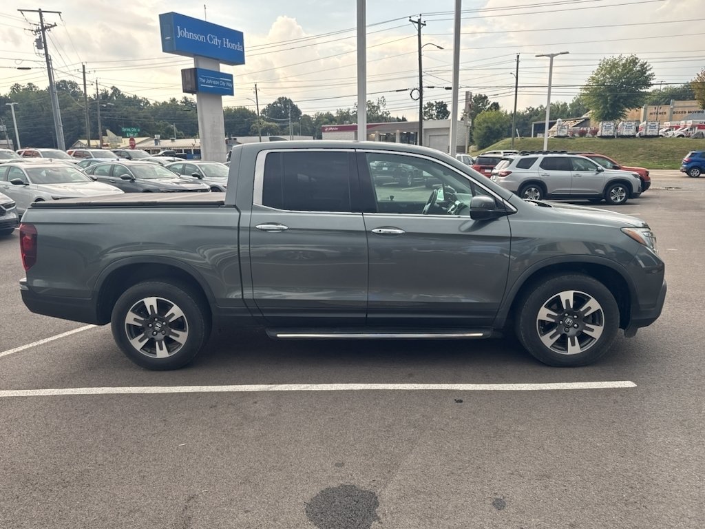 Used 2018 Forest Mist Metallic Honda RTL-E image 3