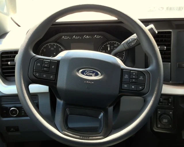 New 2026 Oxford White Ford XL image 19