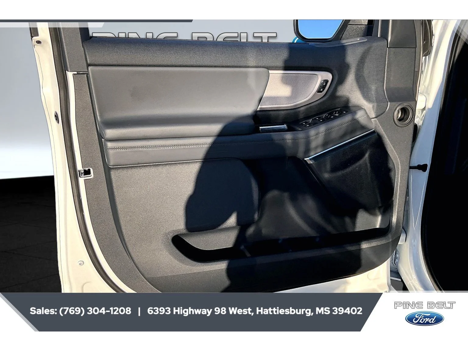 New 2027 Star White Metallic Tri-Coat Ford Active image 17