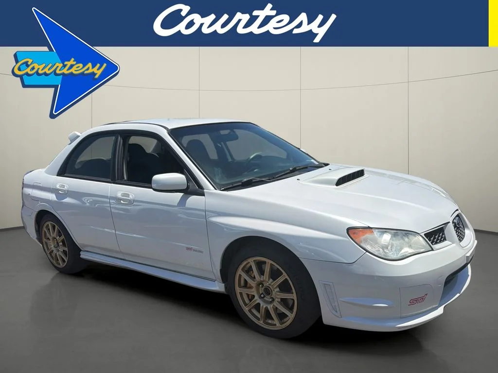 2007 Subaru Impreza 2.5 WRX STI- GOLD WHEELS's photo