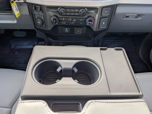 New 2026 Oxford White Ford F-450® XL image 18