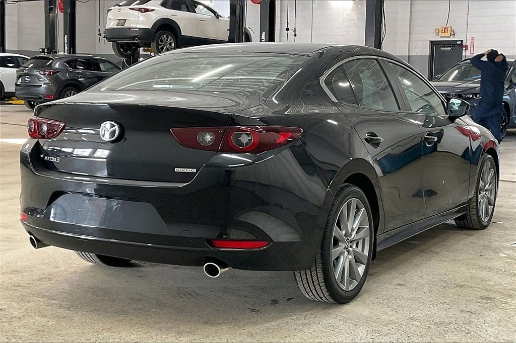 2023 MAZDA MAZDA3 - Image 12