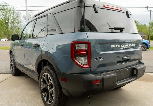 New 2026 Azure Gray Metallic Tri-Coat Ford Outer Banks® image 7