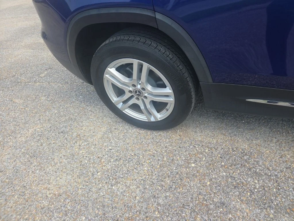 Certified Used 2020  Mercedes-Benz GLB 250 image 17