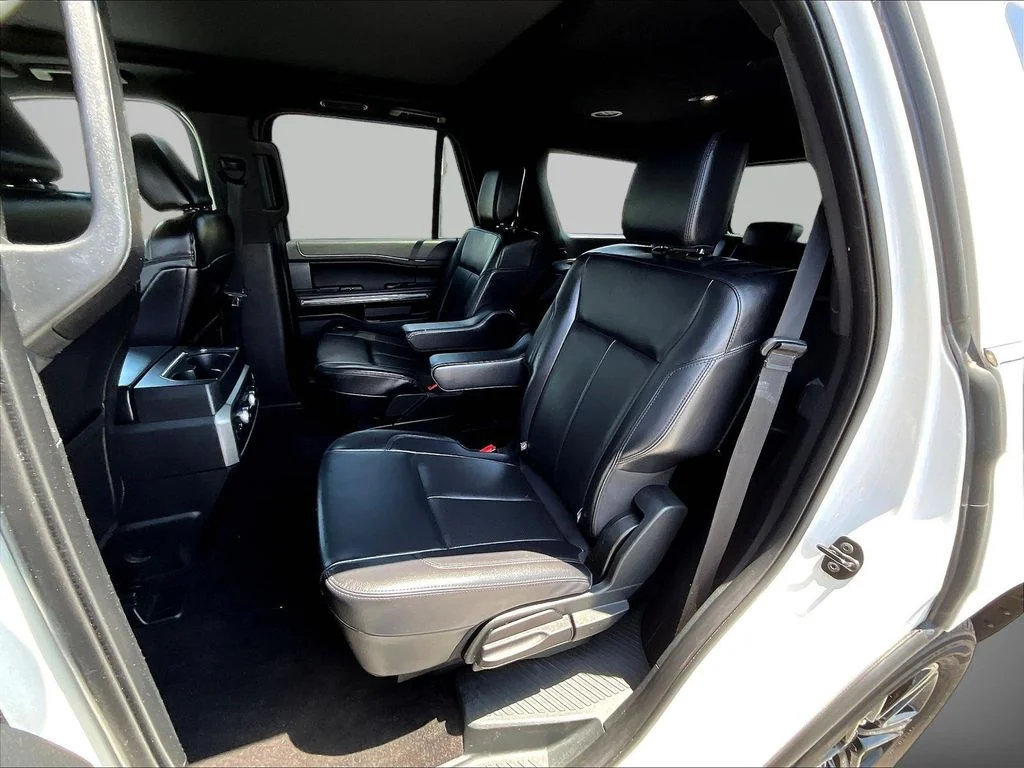 Used 2021 White Ford XLT image 22