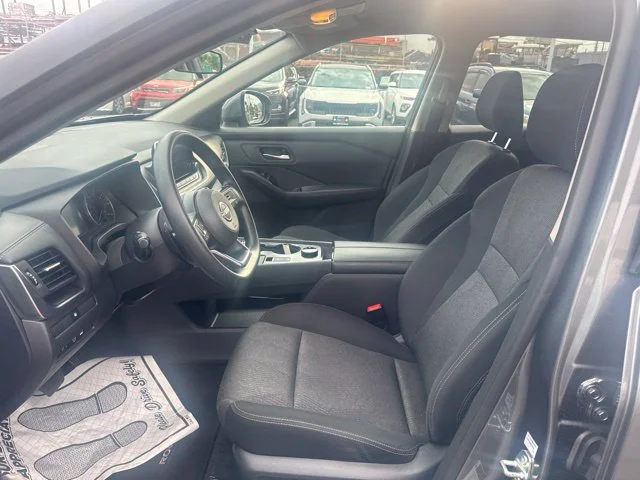 Used 2024 Gray Nissan SV image 10