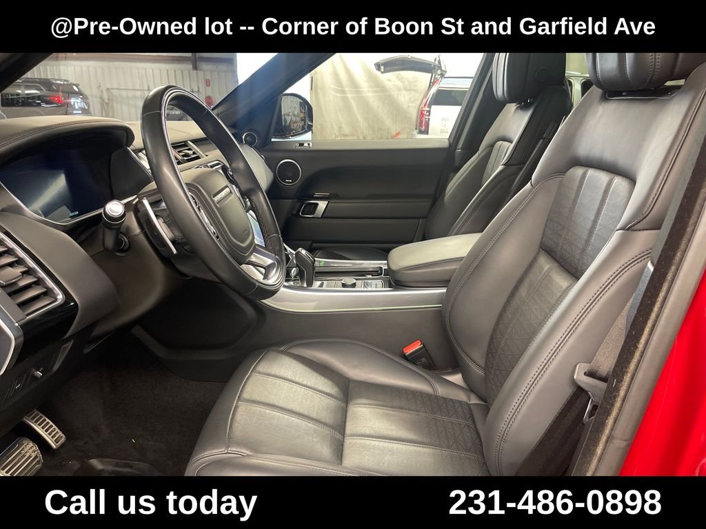 Used 2019  Land Rover HSE Dynamic image 13