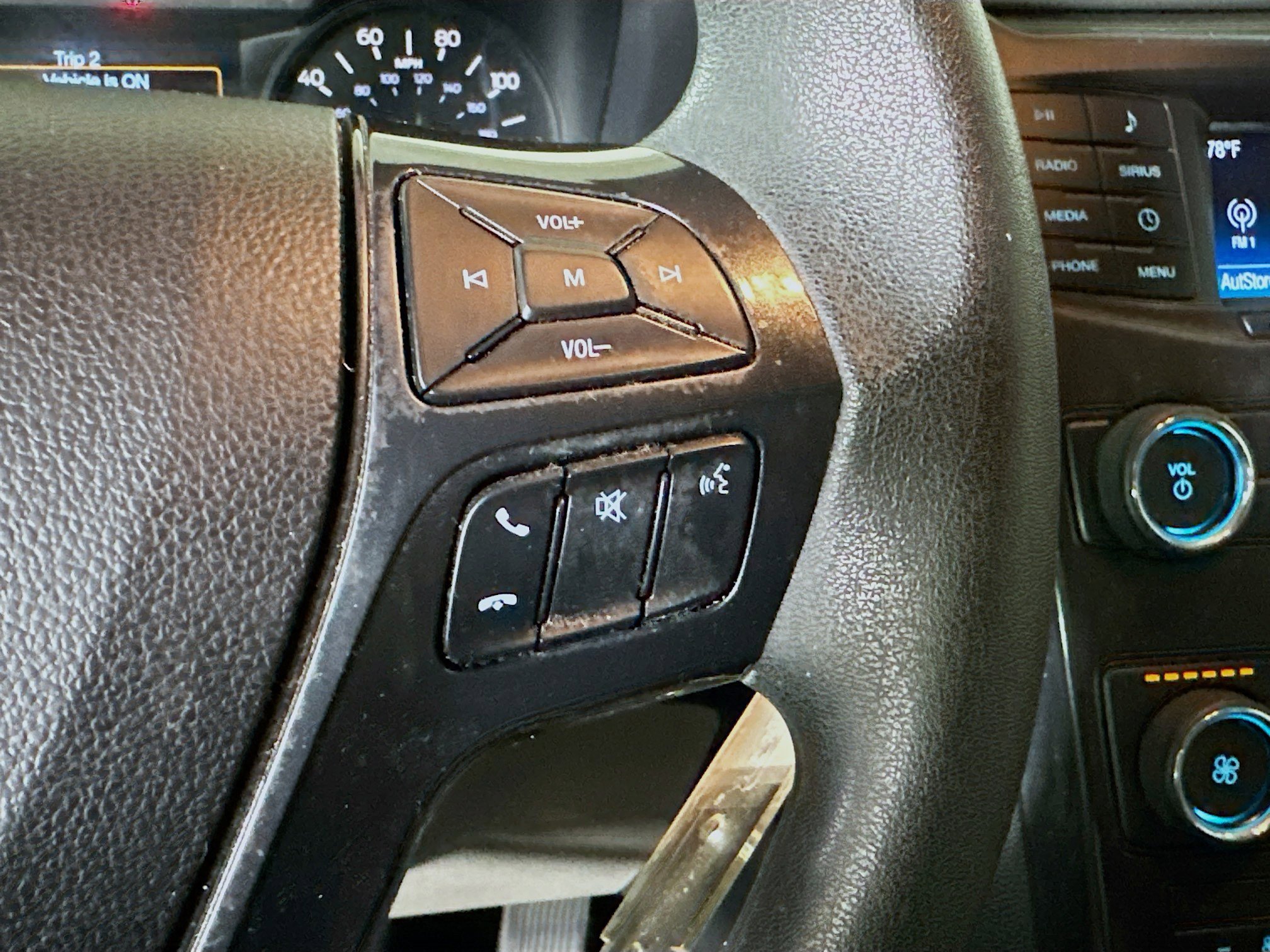Used 2019 Blue Metallic Ford Base image 17